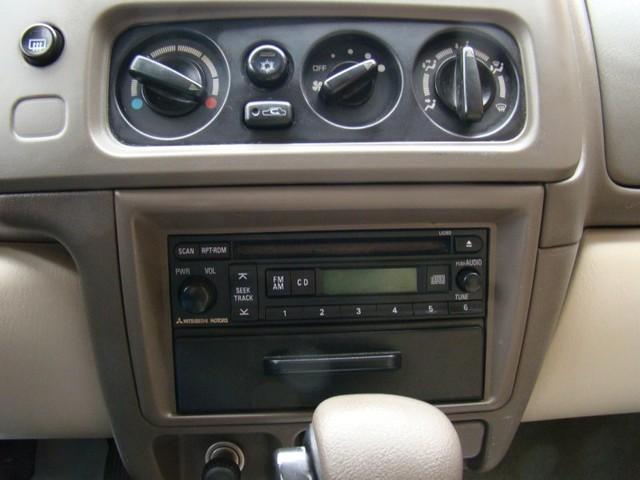Mitsubishi Montero Sport 2004 photo 4