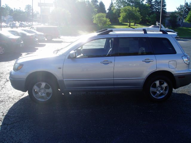 Mitsubishi Outlander 2003 photo 3