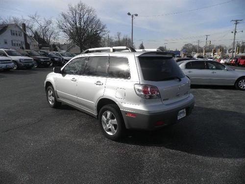 Mitsubishi Outlander 2003 photo 2
