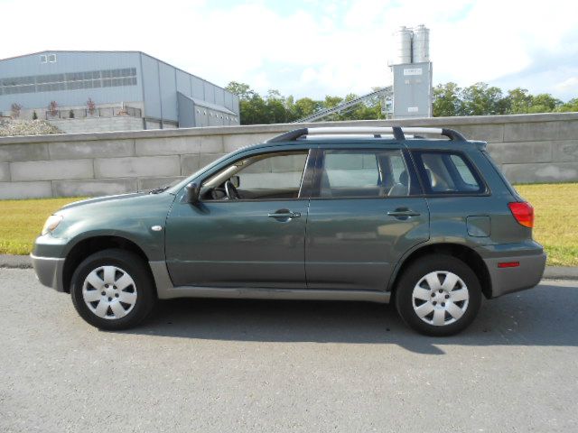 Mitsubishi Outlander 2003 photo 3