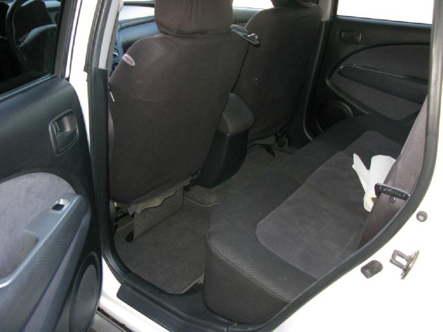 Mitsubishi Outlander 2003 photo 1