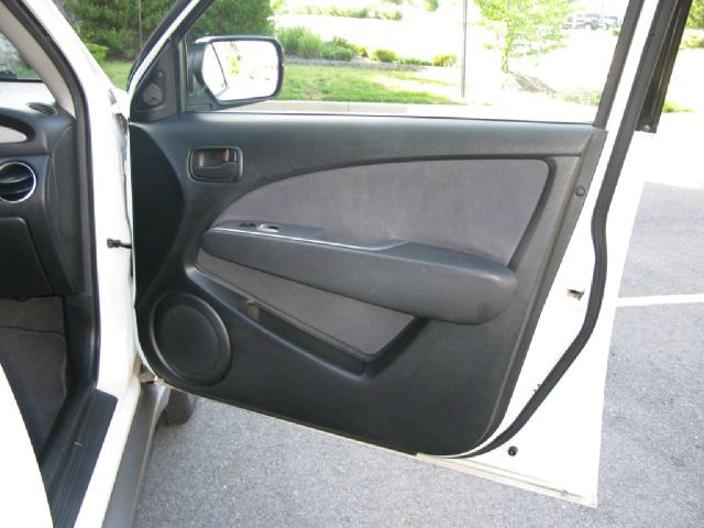 Mitsubishi Outlander 2003 photo 15