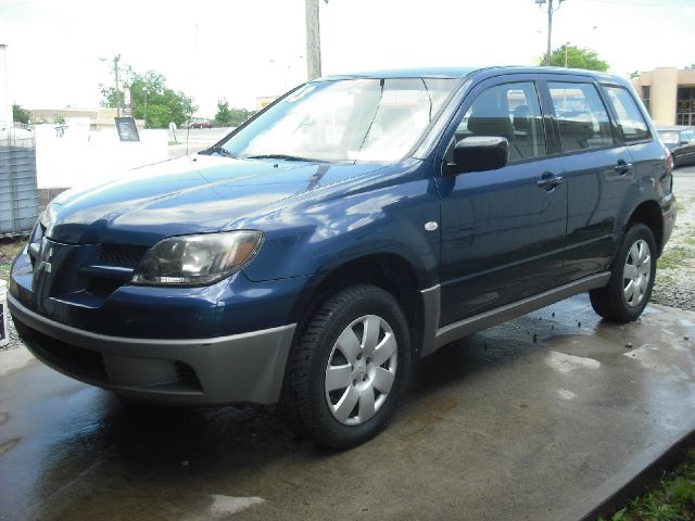 Mitsubishi Outlander 2003 photo 1
