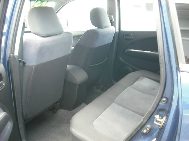 Mitsubishi Outlander 2003 photo 10
