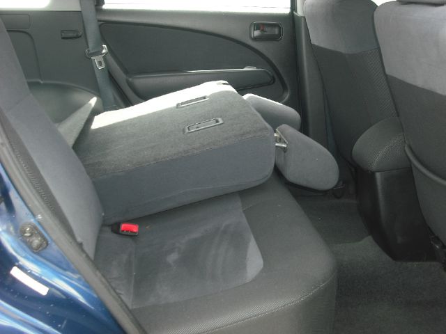 Mitsubishi Outlander 2003 photo 23