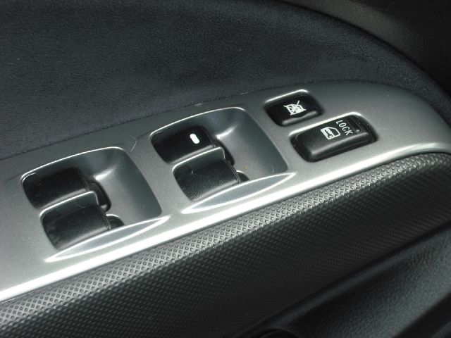 Mitsubishi Outlander 2003 photo 7