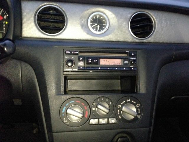 Mitsubishi Outlander 2003 photo 1