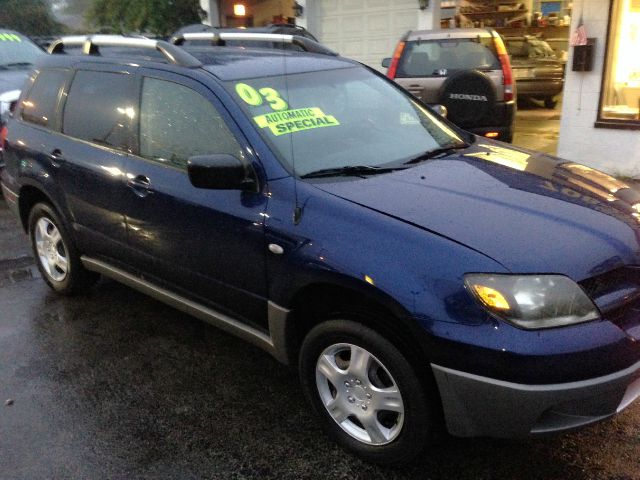 Mitsubishi Outlander 2003 photo 4