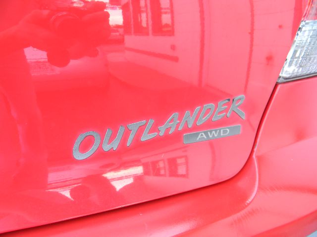 Mitsubishi Outlander LT EXT 15 SUV
