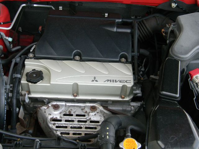 Mitsubishi Outlander 2004 photo 7