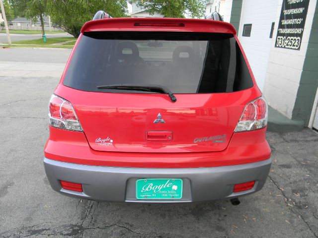 Mitsubishi Outlander 2004 photo 8