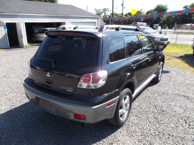 Mitsubishi Outlander 2004 photo 3