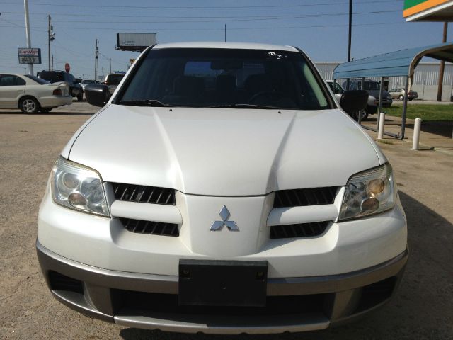 Mitsubishi Outlander 2005 photo 14