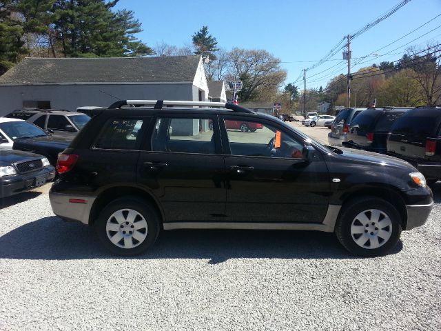 Mitsubishi Outlander 2005 photo 1