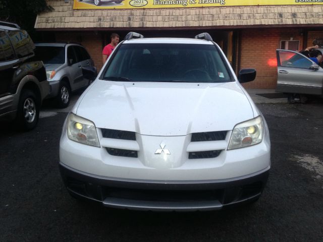 Mitsubishi Outlander 2006 photo 4