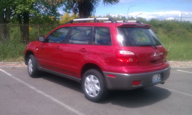 Mitsubishi Outlander 2006 photo 3
