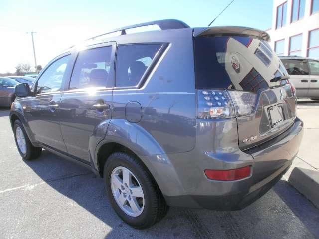Mitsubishi Outlander 2007 photo 1