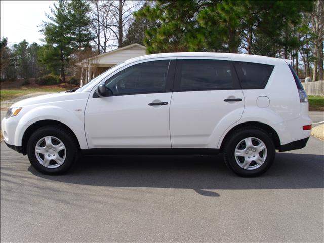 Mitsubishi Outlander LW2 Sport Utility