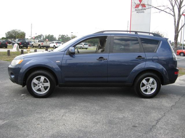 Mitsubishi Outlander 2007 photo 1