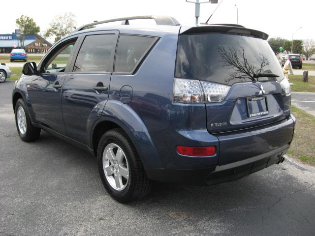 Mitsubishi Outlander 2007 photo 2