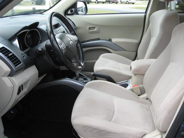 Mitsubishi Outlander 2007 photo 4