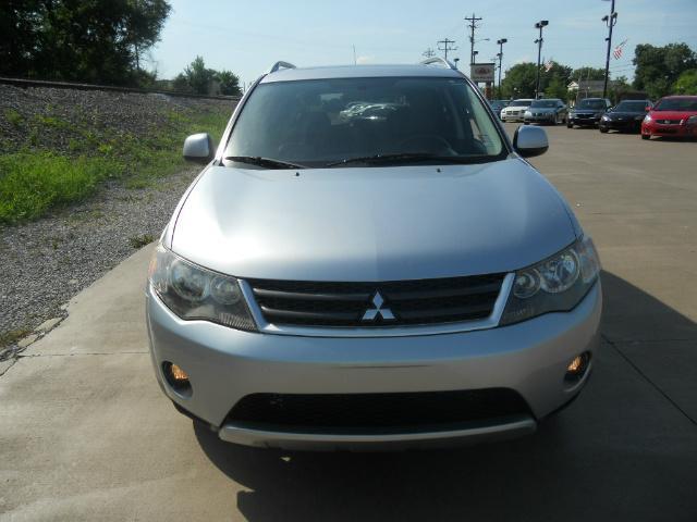 Mitsubishi Outlander 2007 photo 2