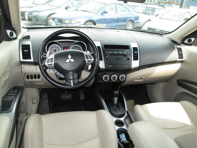 Mitsubishi Outlander 2007 photo 4