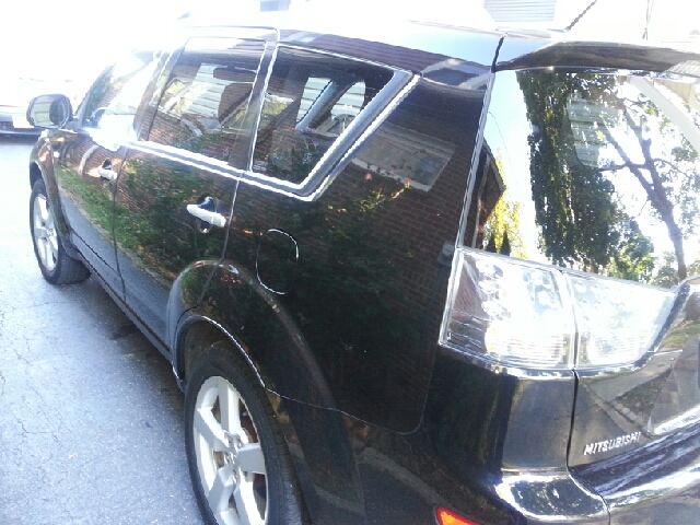Mitsubishi Outlander 2007 photo 3