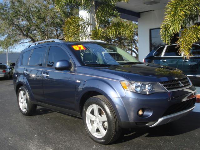 Mitsubishi Outlander 2007 photo 1
