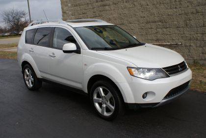 Mitsubishi Outlander XLS Sport Utility
