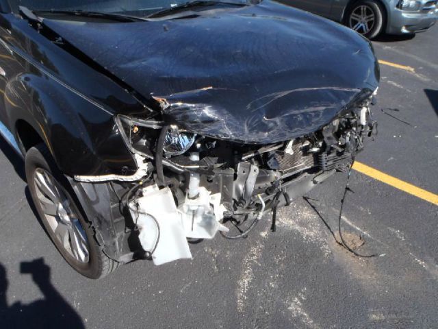 Mitsubishi Outlander 2008 photo 9