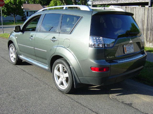 Mitsubishi Outlander 2008 photo 1