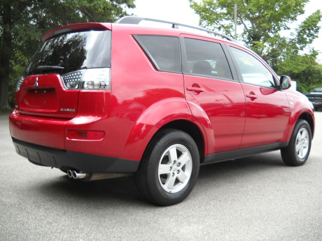 Mitsubishi Outlander 2008 photo 3