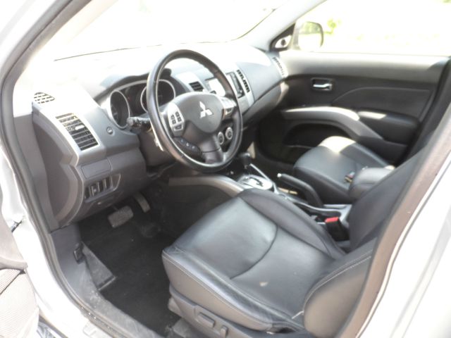 Mitsubishi Outlander 2009 photo 11