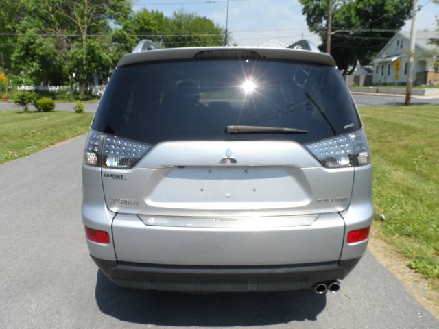 Mitsubishi Outlander 2009 photo 14