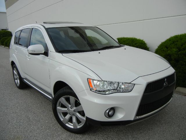 Mitsubishi Outlander 2010 photo 2