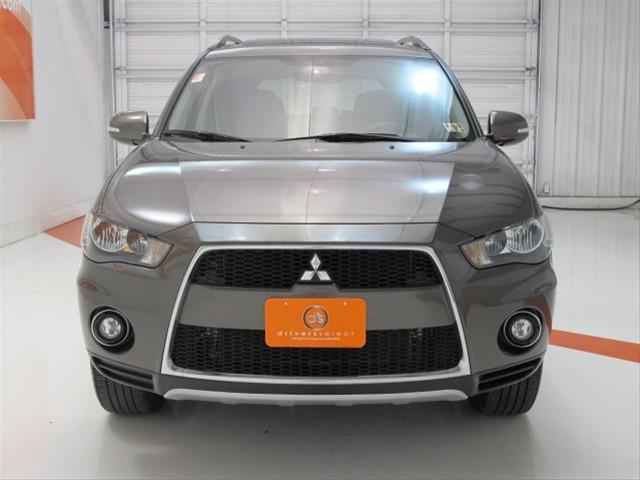 Mitsubishi Outlander 2010 photo 2