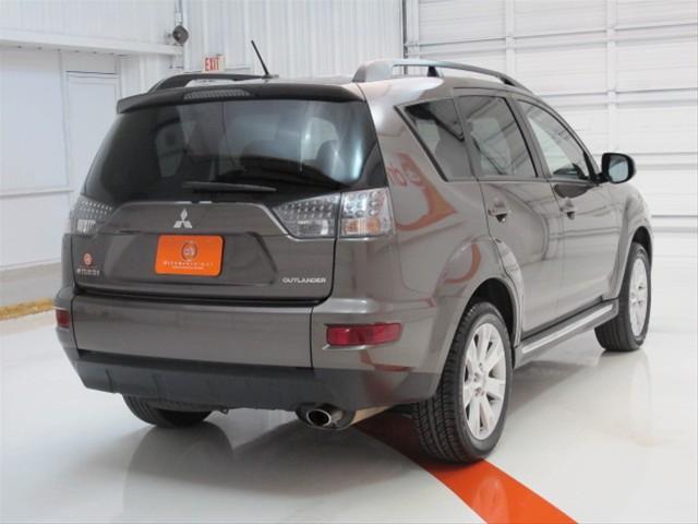 Mitsubishi Outlander 2010 photo 4