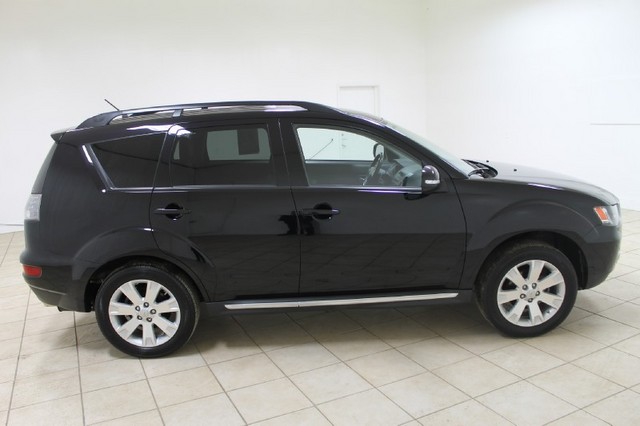 Mitsubishi Outlander 40TH Anniversary Package Unspecified