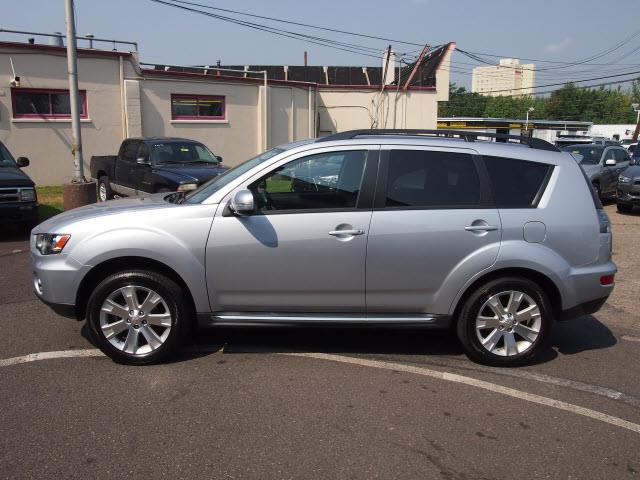Mitsubishi Outlander 2011 photo 3
