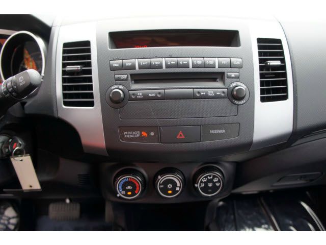 Mitsubishi Outlander 2012 photo 1