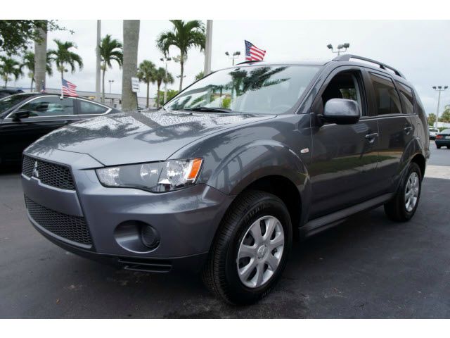 Mitsubishi Outlander 2012 photo 20