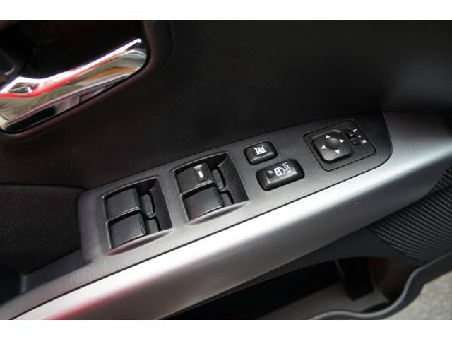 Mitsubishi Outlander 2012 photo 23