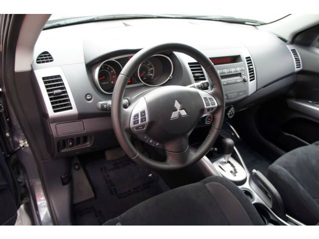 Mitsubishi Outlander 2012 photo 5
