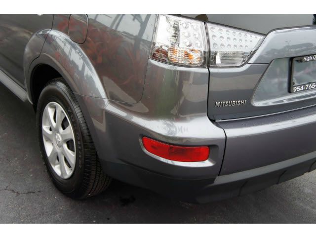 Mitsubishi Outlander 2012 photo 7