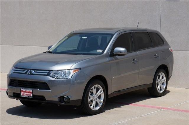 Mitsubishi Outlander 2014 photo 1
