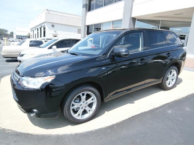 Mitsubishi Outlander 2014 photo 3