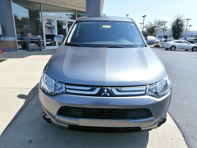 Mitsubishi Outlander 2014 photo 3