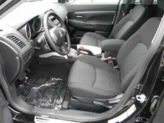 Mitsubishi Outlander Sport 2011 photo 3
