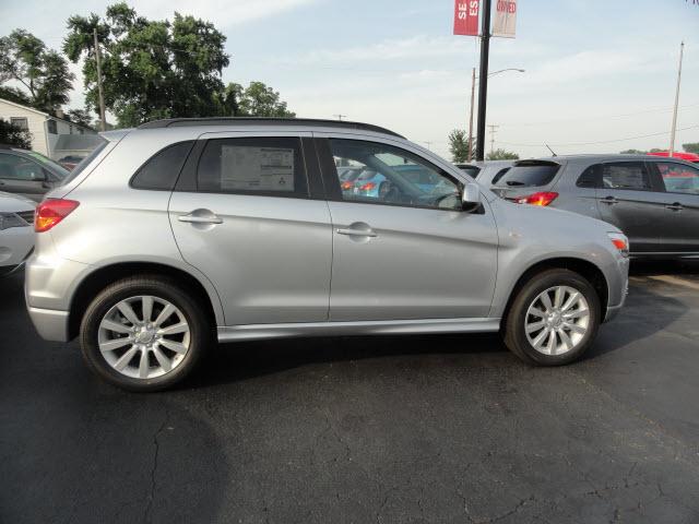 Mitsubishi Outlander Sport 2011 photo 3